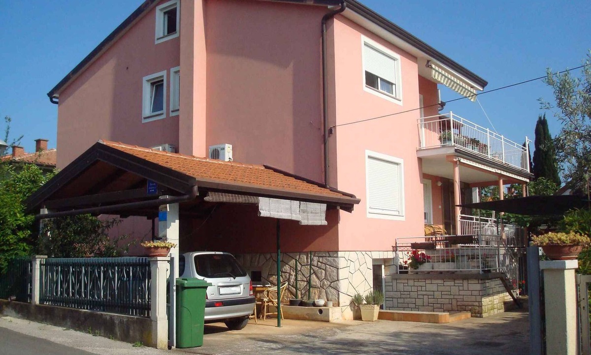Umag Apartment | Holiday apartment with terrace and air conditioning