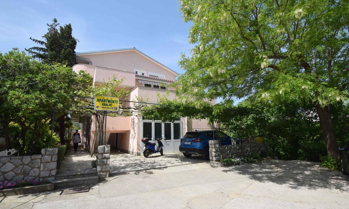 Krk Apartment | Holiday apartment with terrace