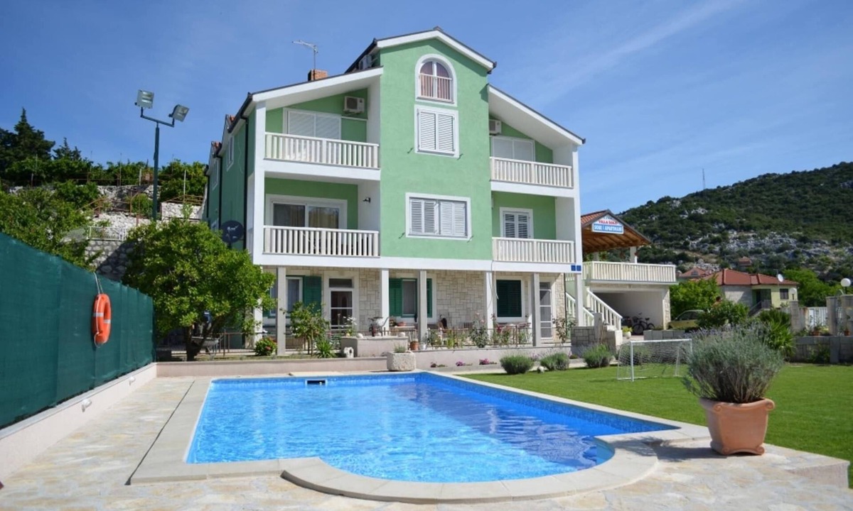 Peracko Blato House | Holiday Bliss in Peracko Blato