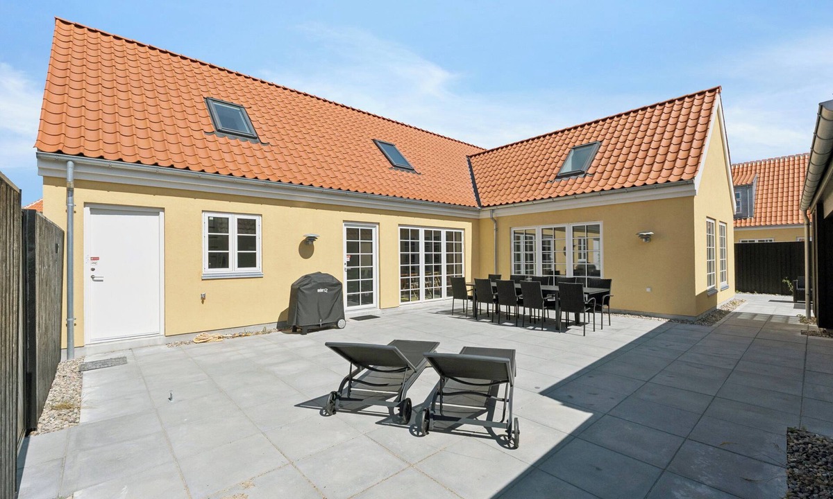 Skagen Villa | Holiday bliss with terrace and space in Skagen