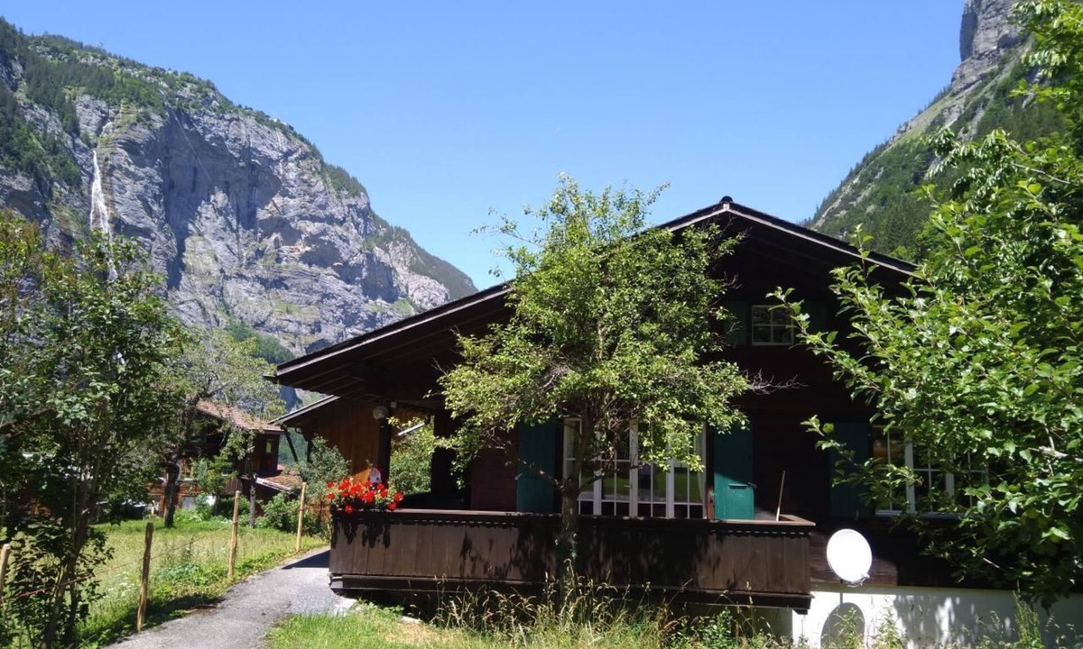 Stechelberg House | Holiday Cottage Flüehblüemli