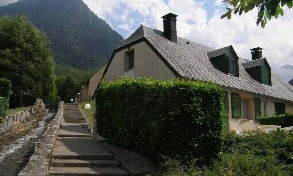 Cauterets Ski Chalet | Holiday cottage with terrace in Cauterets