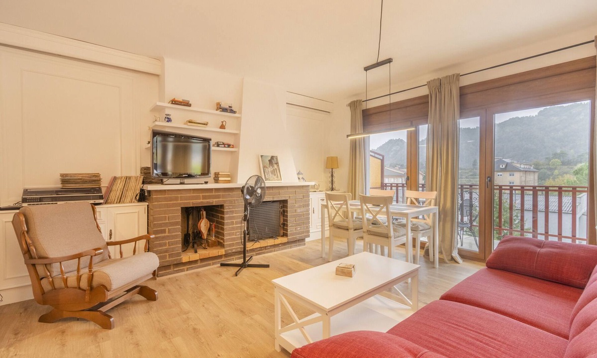 Sant Llorenc de Morunys Apartment | Holiday Apartment "Vall De Lord" with Mountain View, Private Terrace & Wi-Fi