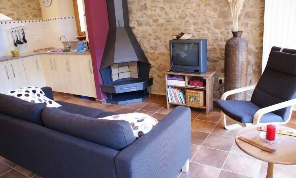Santa Margarida de Bianya Apartment | Holiday flat El Paller