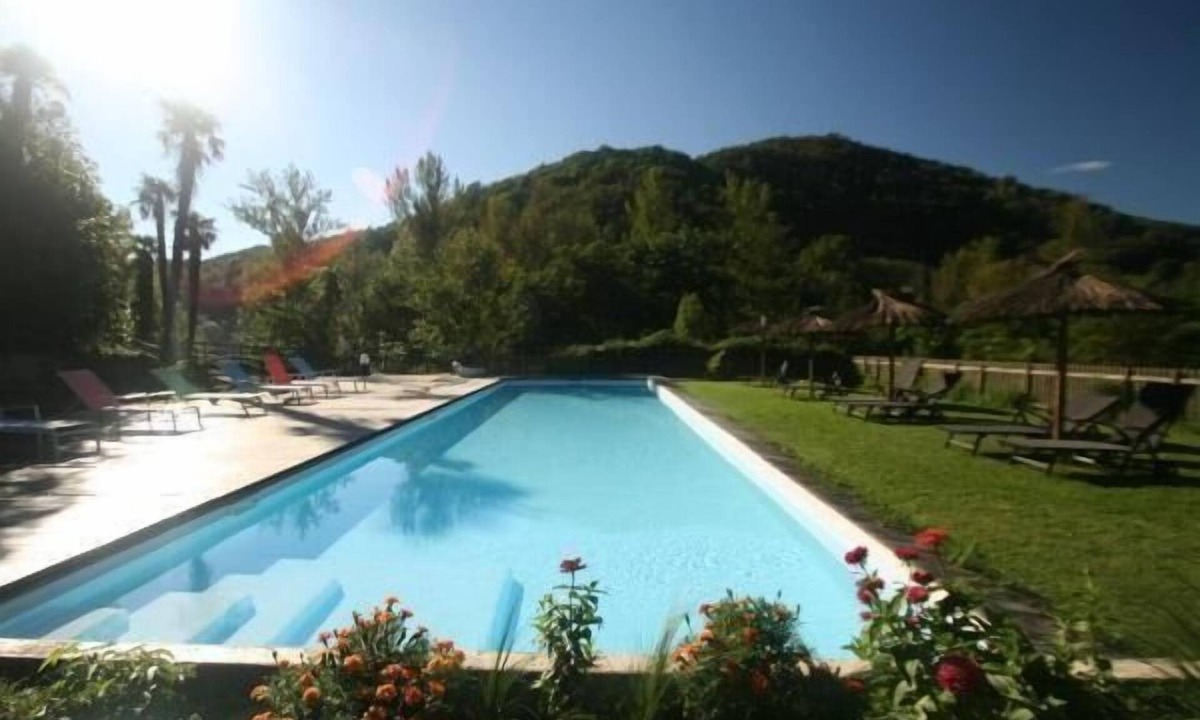 Le Tech Apartment | Holiday flat "Le Grenier" with swimming pool