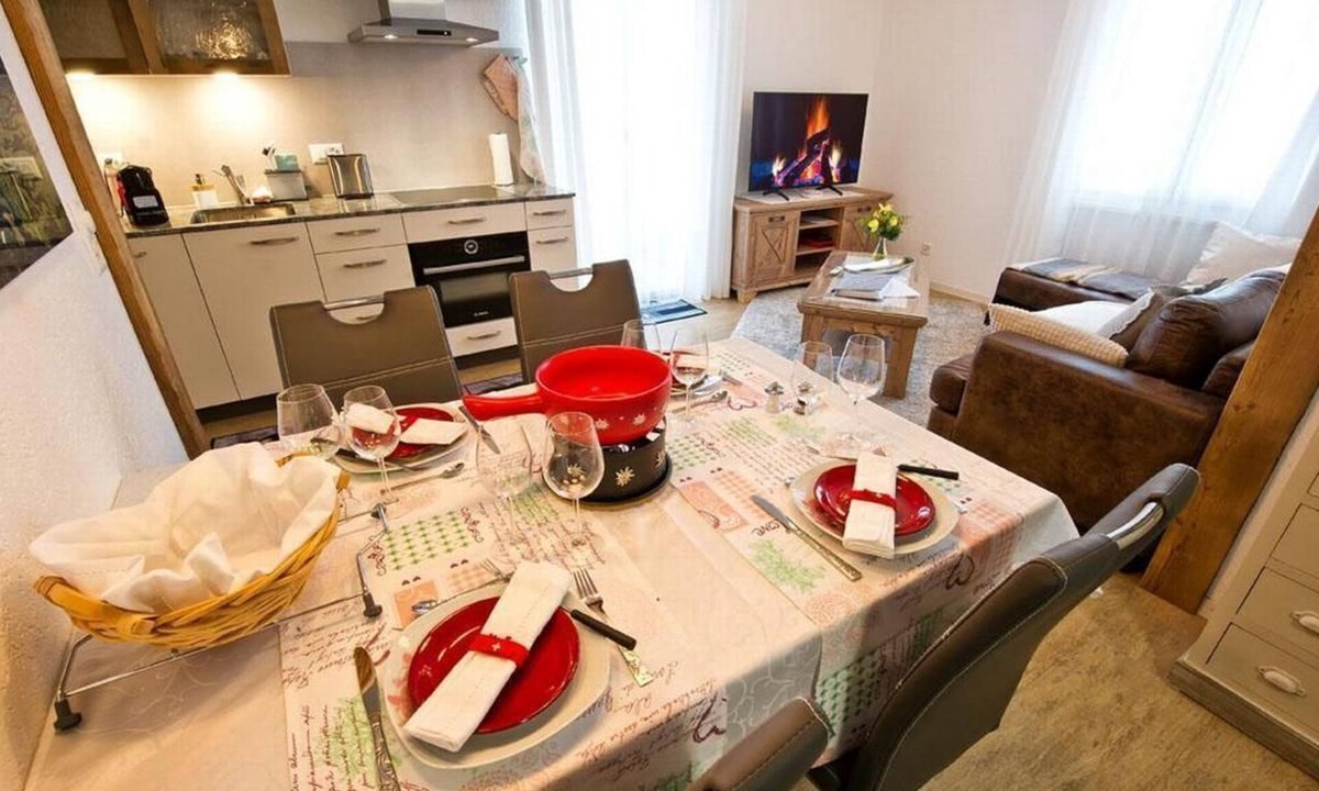 Sattel House | Holiday flat "S'Edelweiss" with mountain view