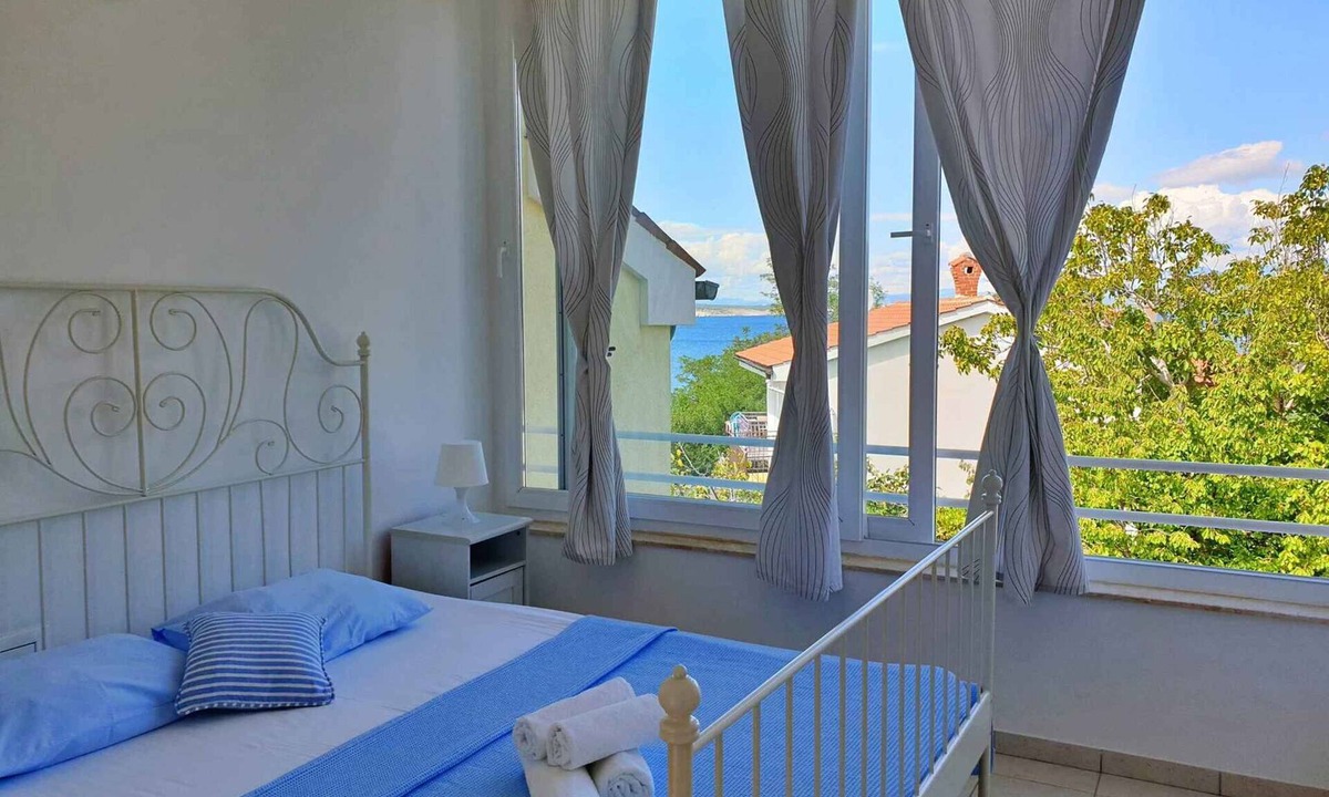 Silo Apartment | Holiday flat with air conditioning and barbecue facilities