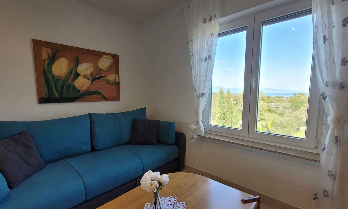 Milovcici Apartment | Holiday flat with garden and barbecue