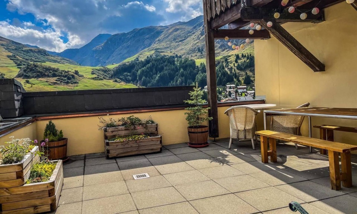 Bivio Apartment | Holiday flat with panoramic views of the mountains