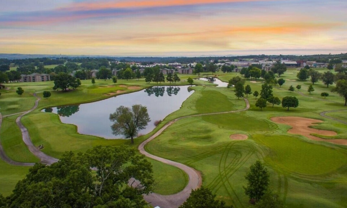 Branson Resort | Holiday Hills in Beautiful Branson Missouri a Holiday Inn Vacations Club Resort
