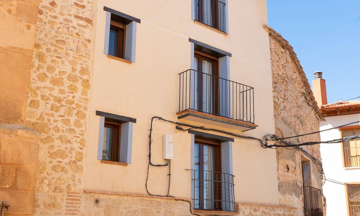La Mata de los Olmos House | Holiday Home 'El Morral' with Balcony