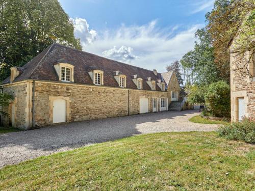 Bretteville-sur-Laize House | Holiday Home Le Pressoir de la laize by Interhome