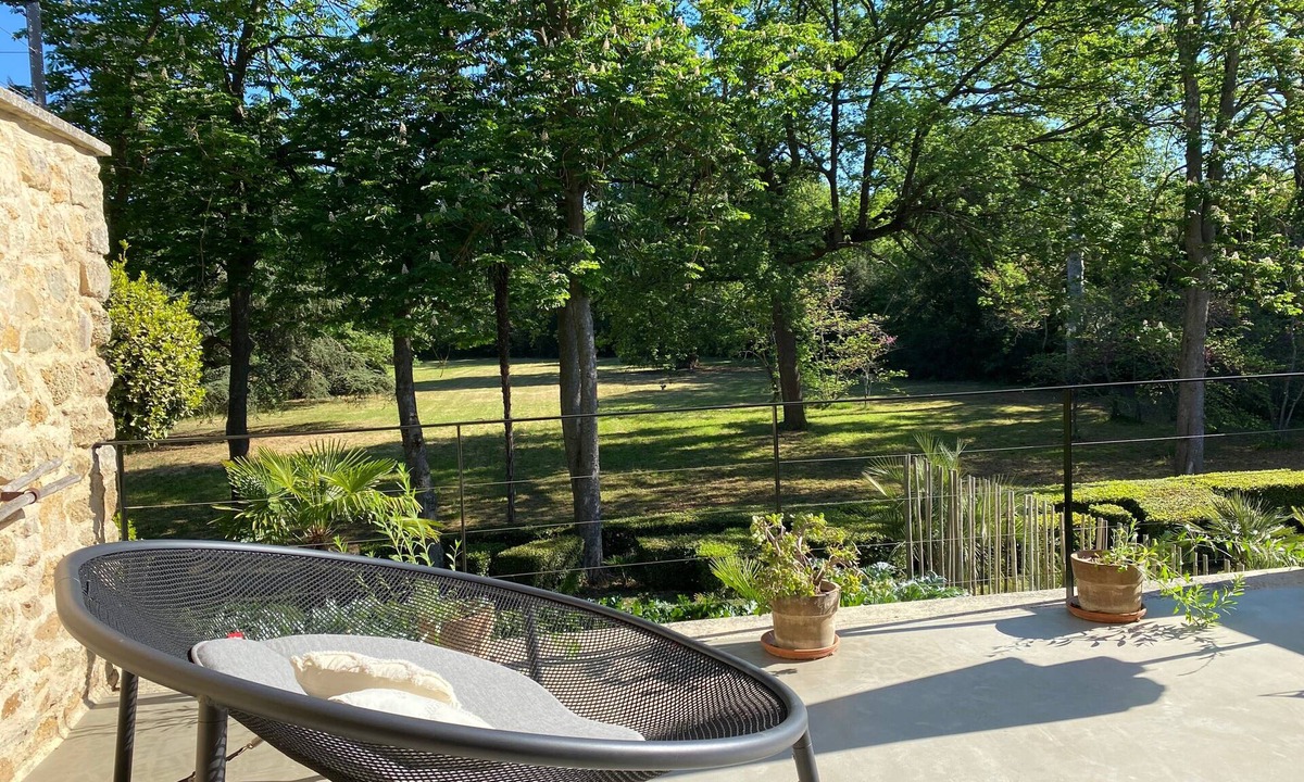 Lieuran-les-Beziers House | Holiday Home 'L'Essentiel' with Shared Pool, Shared Garden and Wi-Fi
