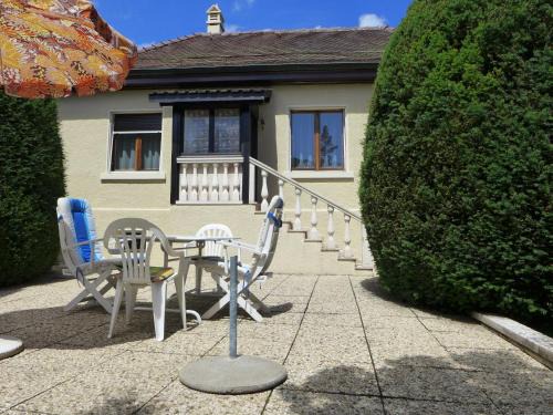 Genthod House | Holiday Home 5- chemin de la Pralay by Interhome