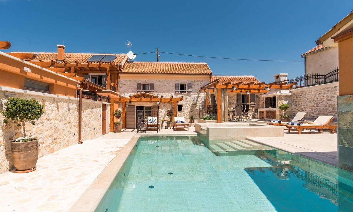 Bicine Villa | Holiday Home Adora with Pool