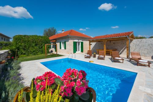 Puljane House | Holiday home Ana with pool national park krka