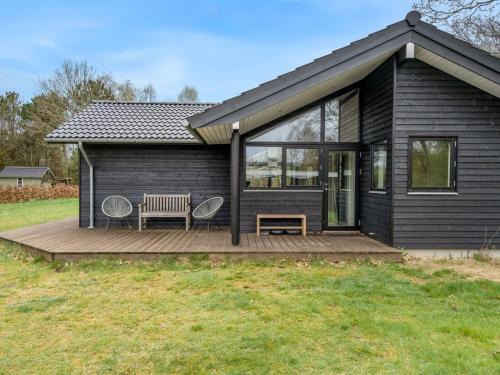 Hou House | Holiday Home Angelie - from the sea by Interhome