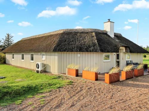 Vejers House | Holiday Home Annalise - 1km from the sea by Interhome