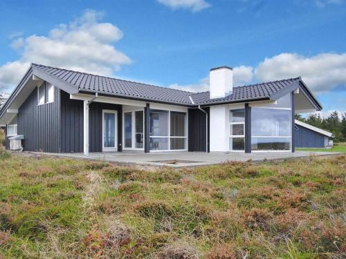 Trend House | Holiday Home Arisa - 100m to the fjord by Interhome