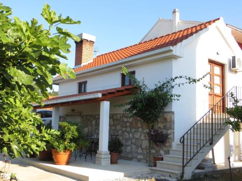 Loviste House | Holiday Home Artina 2