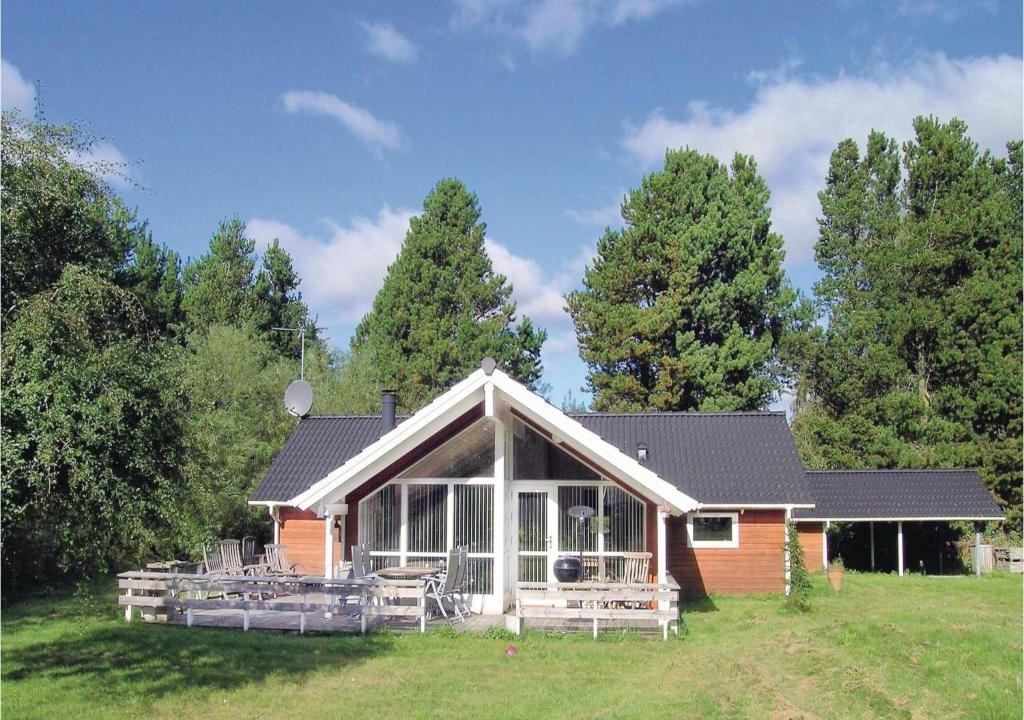 Gera House | Holiday home Asaa 34 with Hot tub