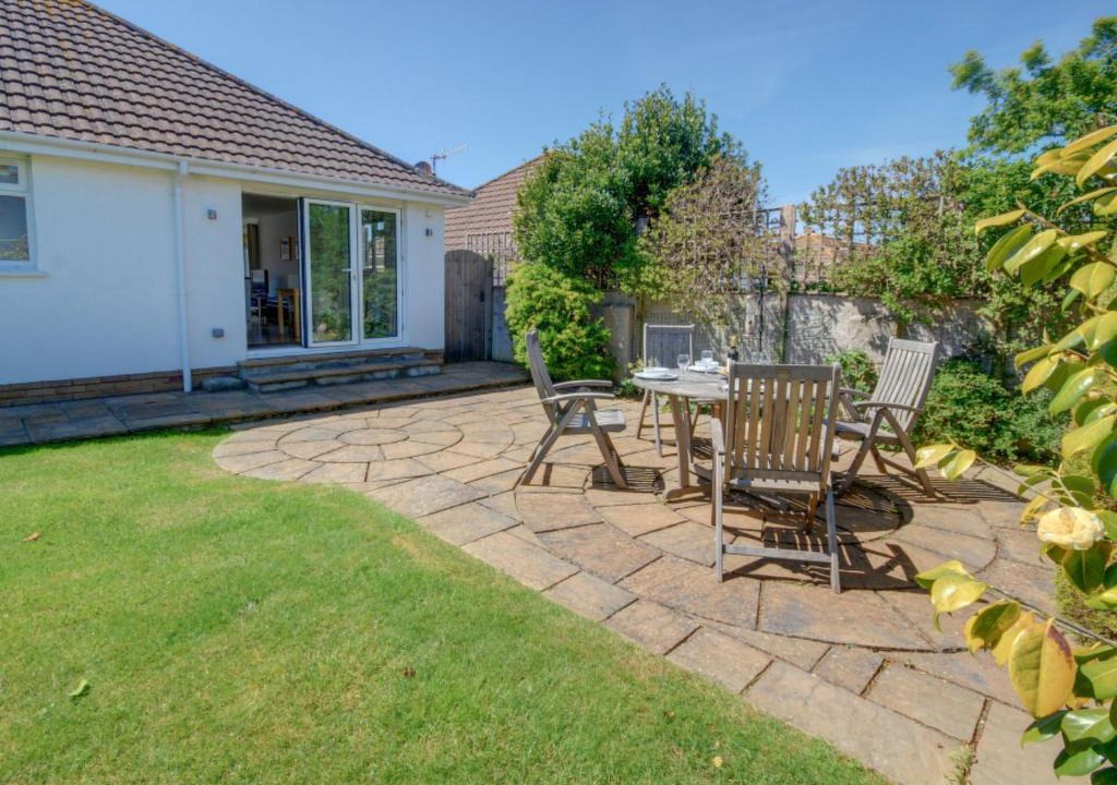 Croyde Bay House | Holiday Home Bamboo by Interhome