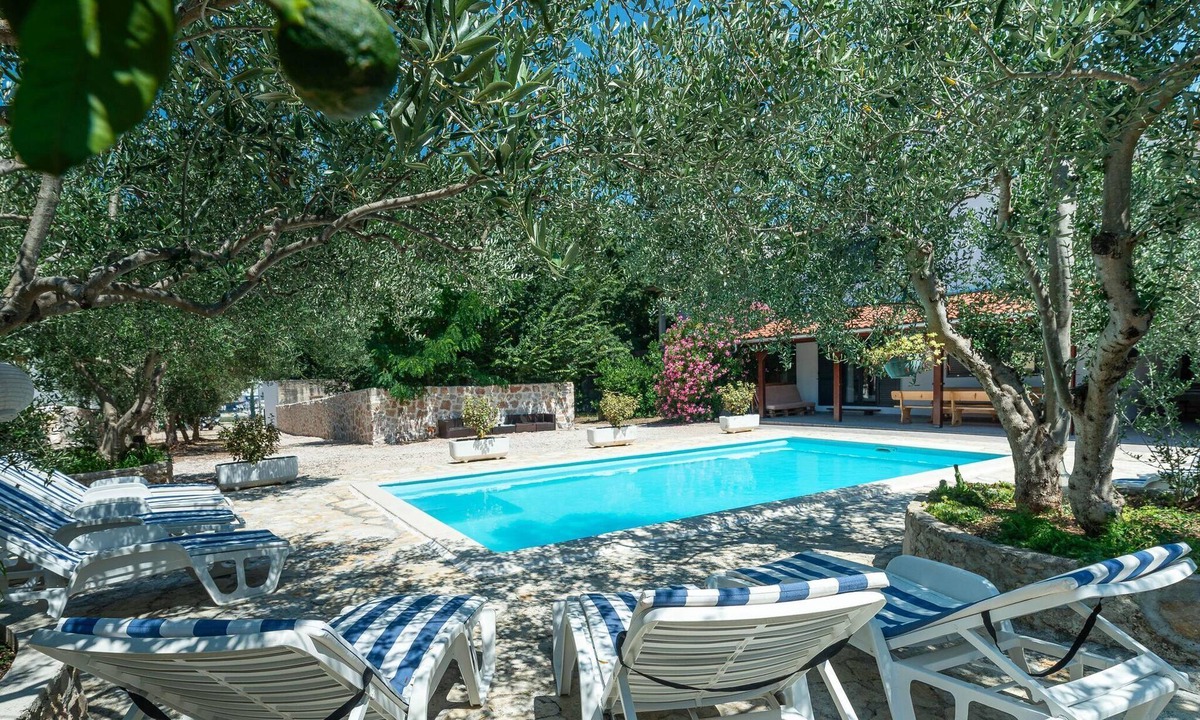 Bibinje House | Holiday Home Bibinje near the Sea