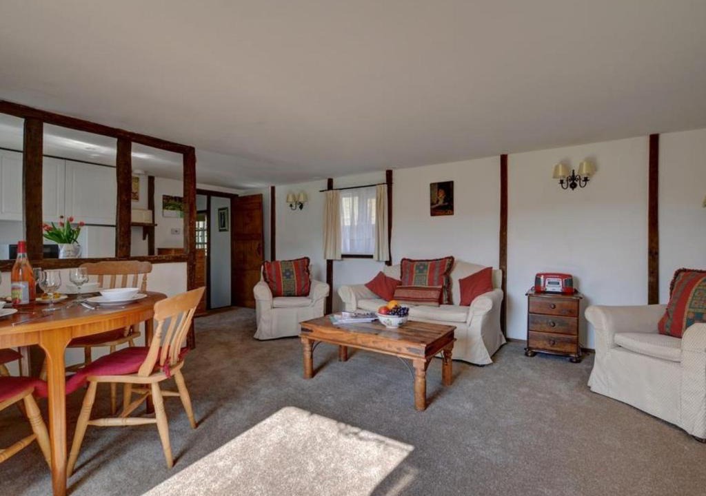 Abbess Roding House | Holiday Home Bisho by Interhome