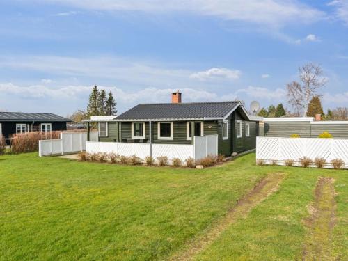 Ajstrup House | Holiday Home Bjarni - 175m from the sea by Interhome
