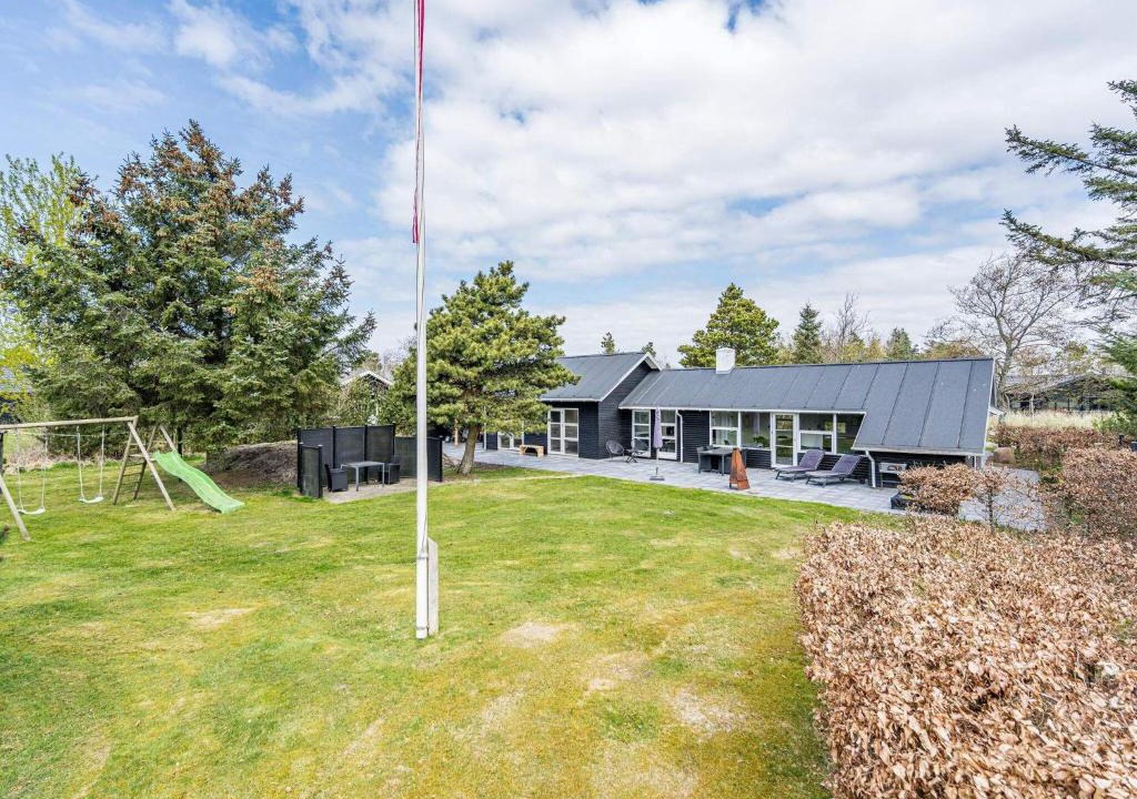 Blavand Strand House | Holiday home Blåvand CCLII
