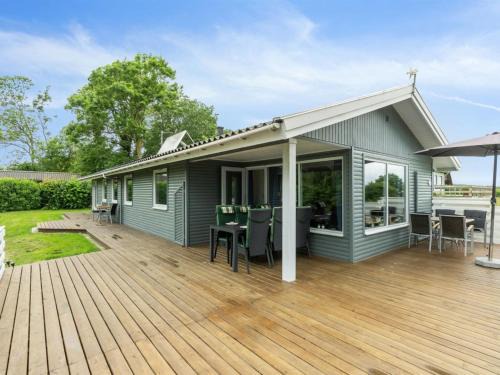 Østerskov House | Holiday Home Blomma - 300m from the sea by Interhome