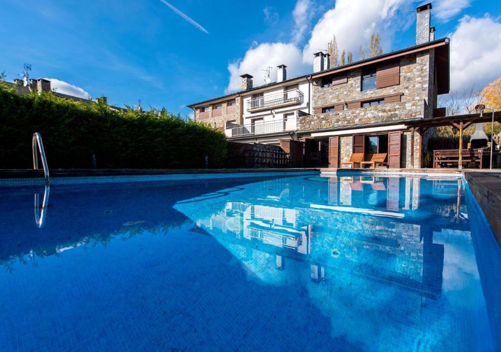 Seu de Urgell House | Holiday Home can Oscar by Interhome