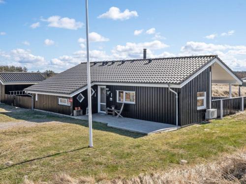 Hirtshals House | Holiday Home Caro - 807m from the sea by Interhome