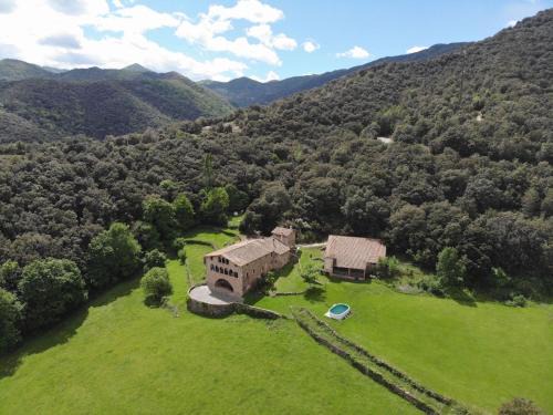 Sant Salvador de Bianya House | Holiday Home Casa Rural El Callís mit Bergblick by Interhome