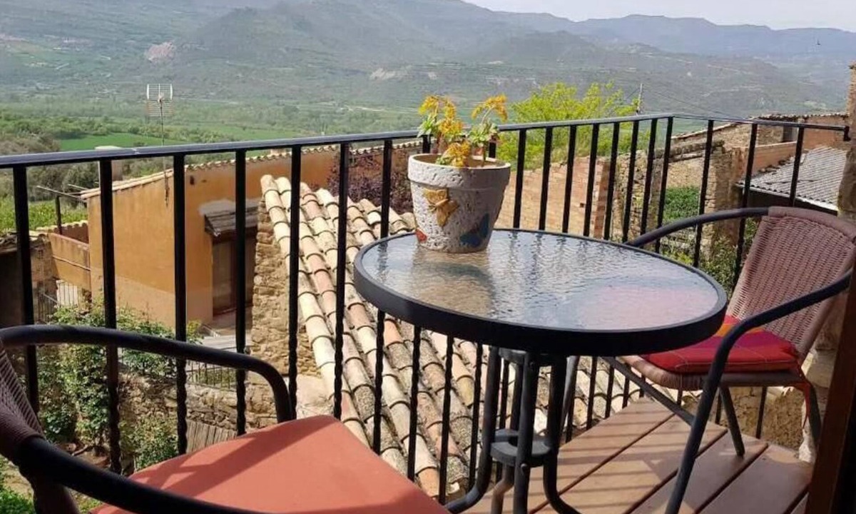 Gavet de la Conca House | Holiday Home 'Casa Ton Del Mingo' with Mountain View, Wi-Fi and Air Conditioning