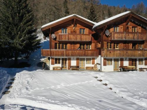 Bellwald House | Holiday Home Chalet Murmeli by Interhome