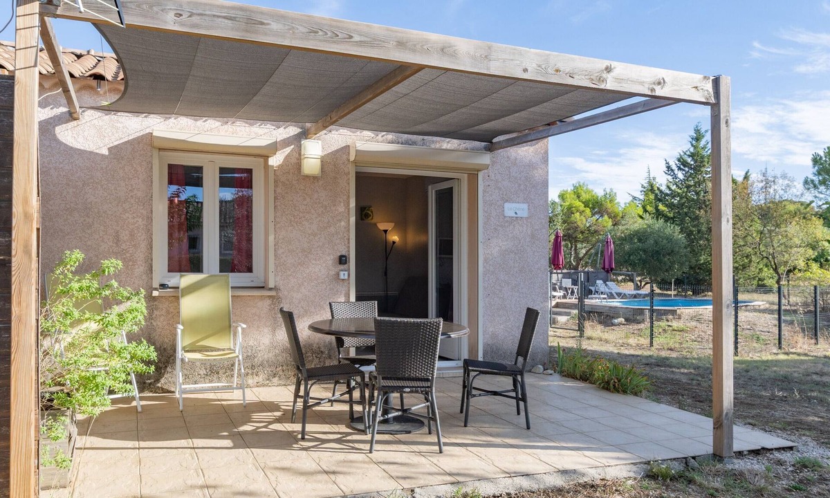 Les Vans House | Holiday Home 'Chêne' with Mountain View, Wi-Fi and Air Conditioning