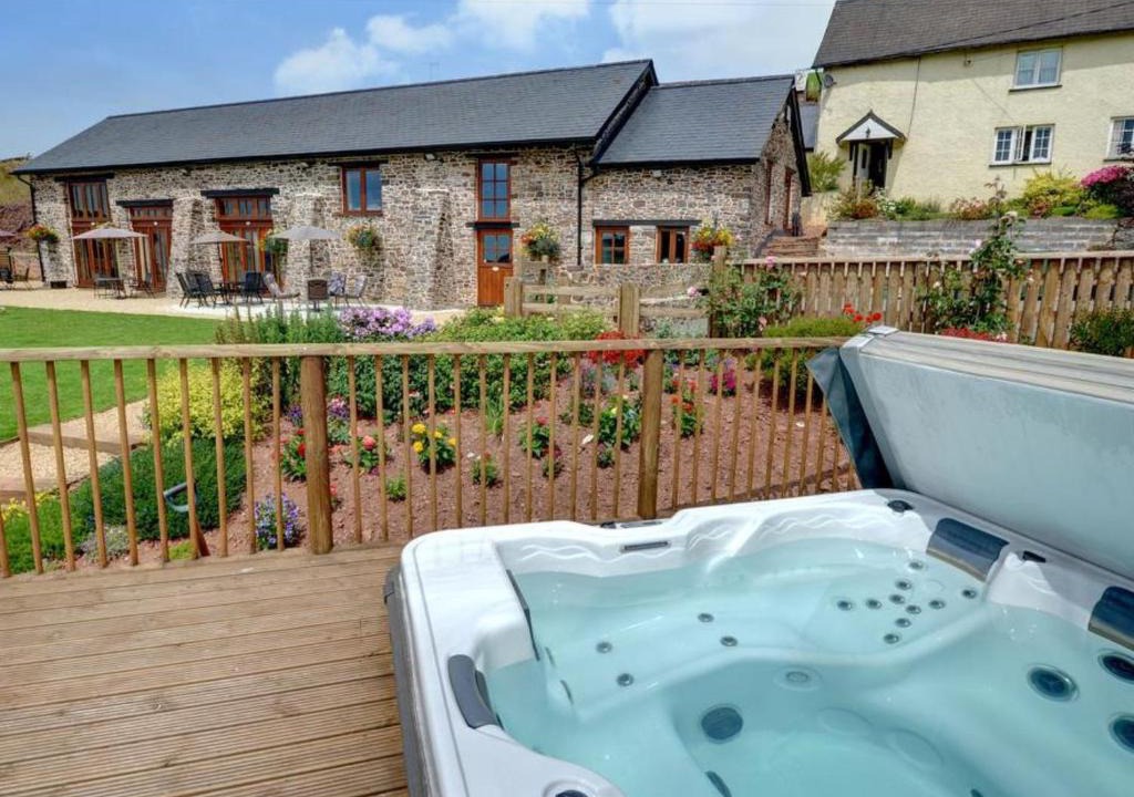 Christchurch House | Holiday Home Cider Pound