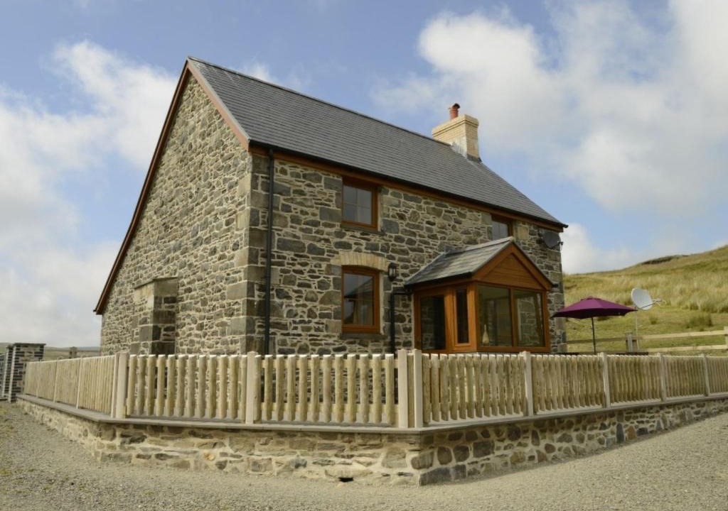 Glandyfi House | Holiday Home Copa by Interhome