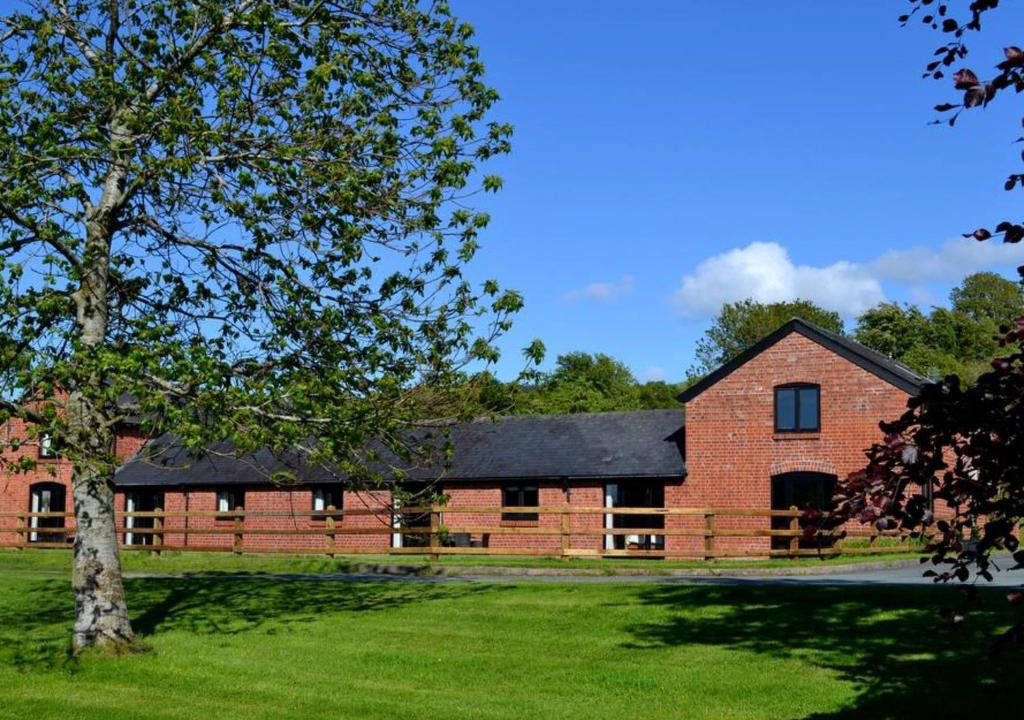 Caersws House | Holiday Home Corlan by Interhome
