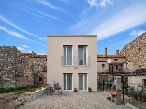 Novigrad House | Holiday Home Dario by Interhome