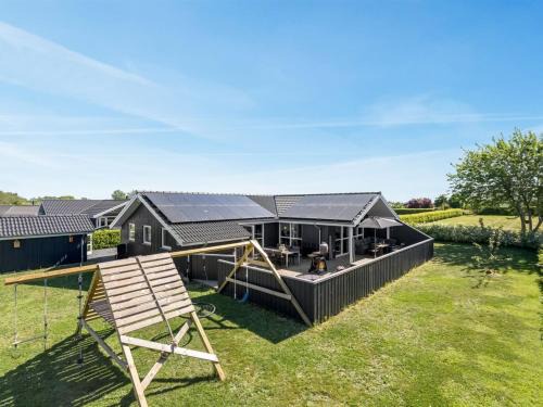 Flovt Strand House | Holiday Home Delko - 650m from the sea by Interhome