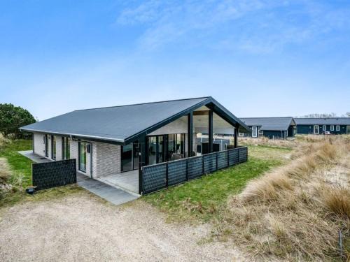 Nørre Lyngvig House | Holiday Home Dorrit - 1-2km from the sea by Interhome