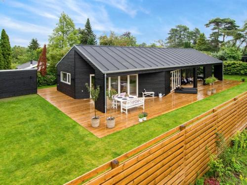 Hornbaek House | Holiday Home Dorthie - 800m from the sea by Interhome
