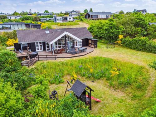 Handrup Strand House | Holiday Home Edo - 250m from the sea by Interhome
