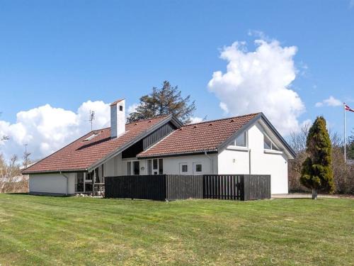 Nordenbro Vesteregn House | Holiday Home Faina - 100m from the sea by Interhome