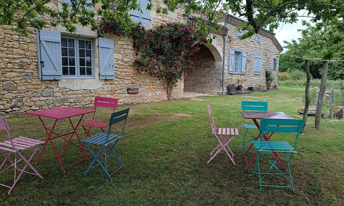 Salles House | Holiday Home “Gîte La Giscardie”