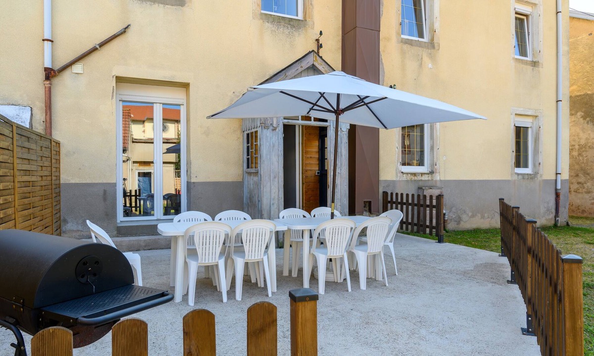 Plainfaing House | Holiday Home 'Gîte Les 3 Cerfs - 3 Stars' with Mountain View, Private Terrace & Wi-Fi
