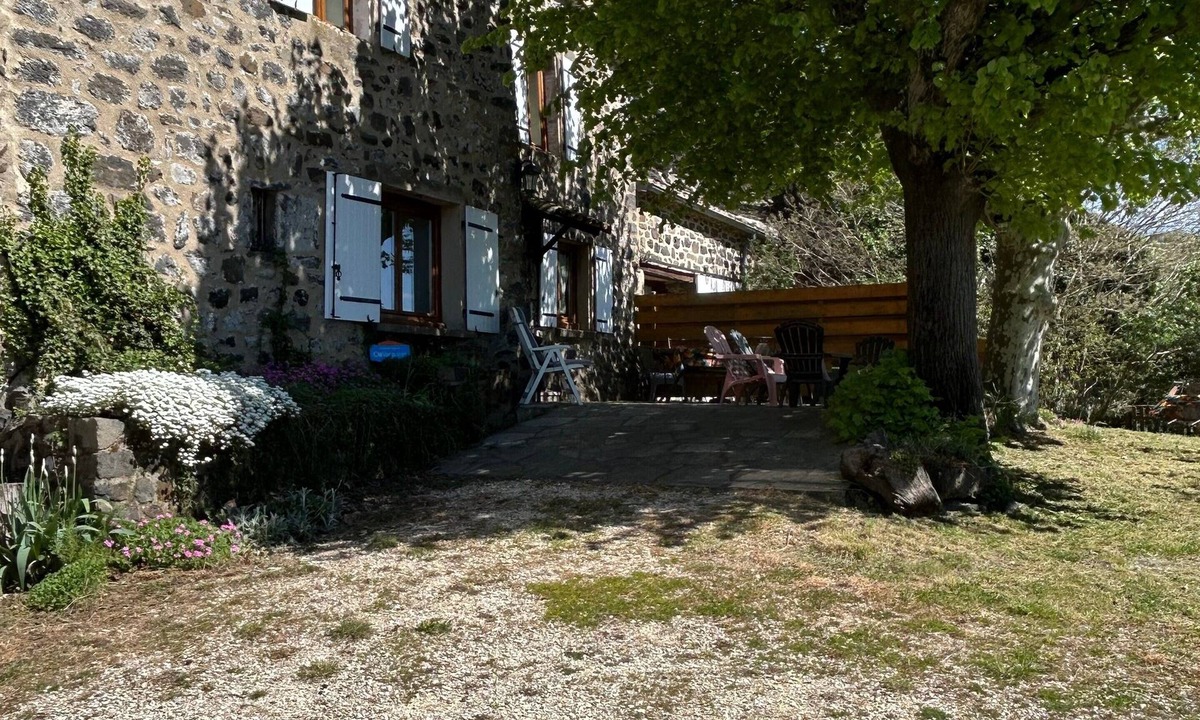 Saint-Pons House | Holiday Home 'Gîte Les Bourriaux À La Ferme De' with Mountain View