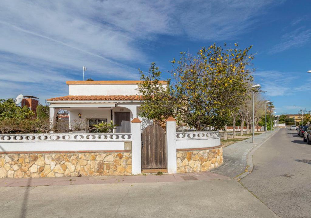 Clara House | Holiday Home Gavina by Interhome